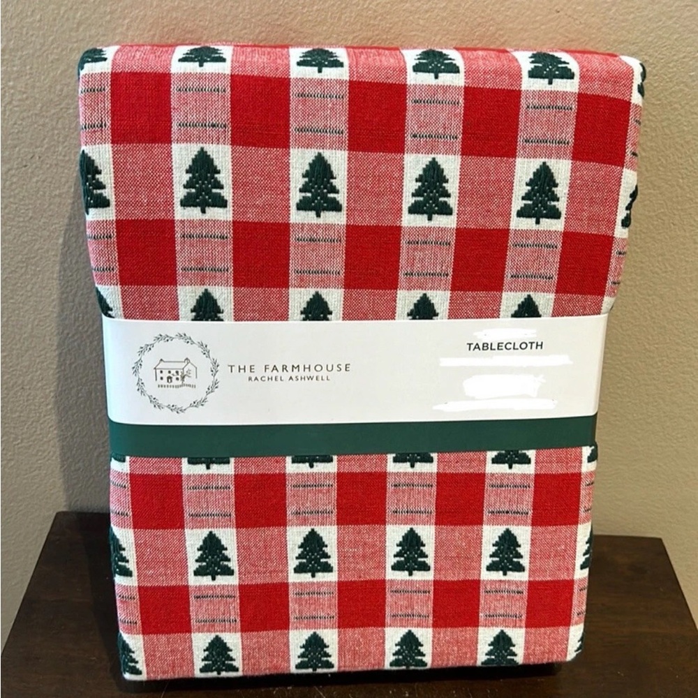 The Farmhouse Rachel Ashwell Christmas Tree Tablecloth Plaid 60”x84” Oblong Red